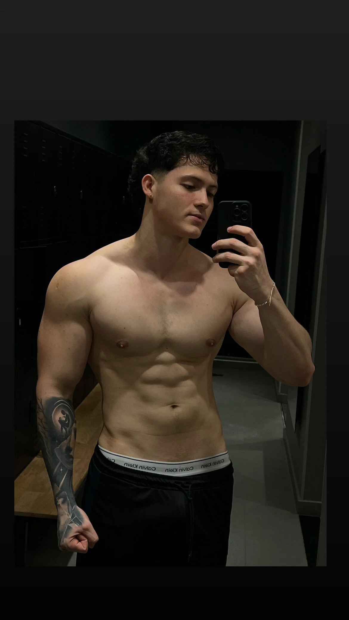 XXX Porn Photo of Nude Hazzan_Velez 29