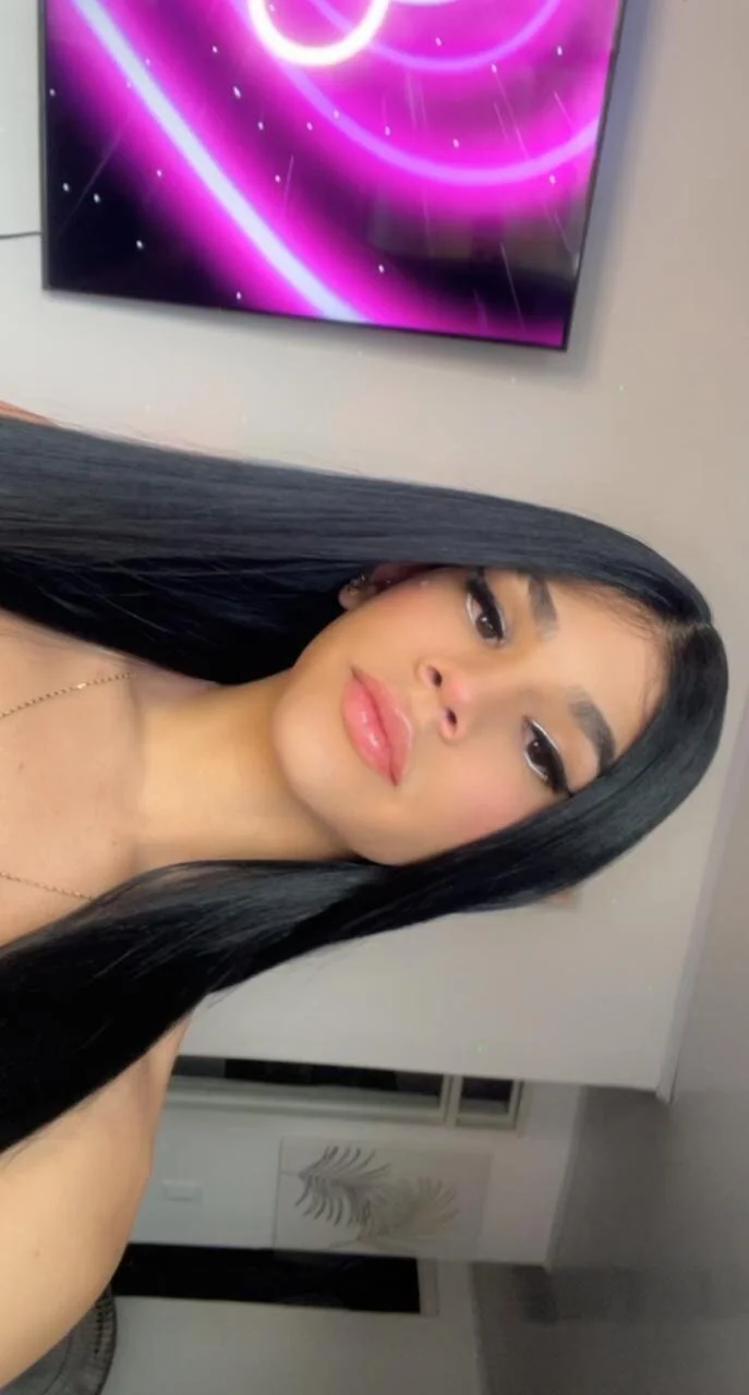XXX Porn Photo of Nude chloebigcockxx 2