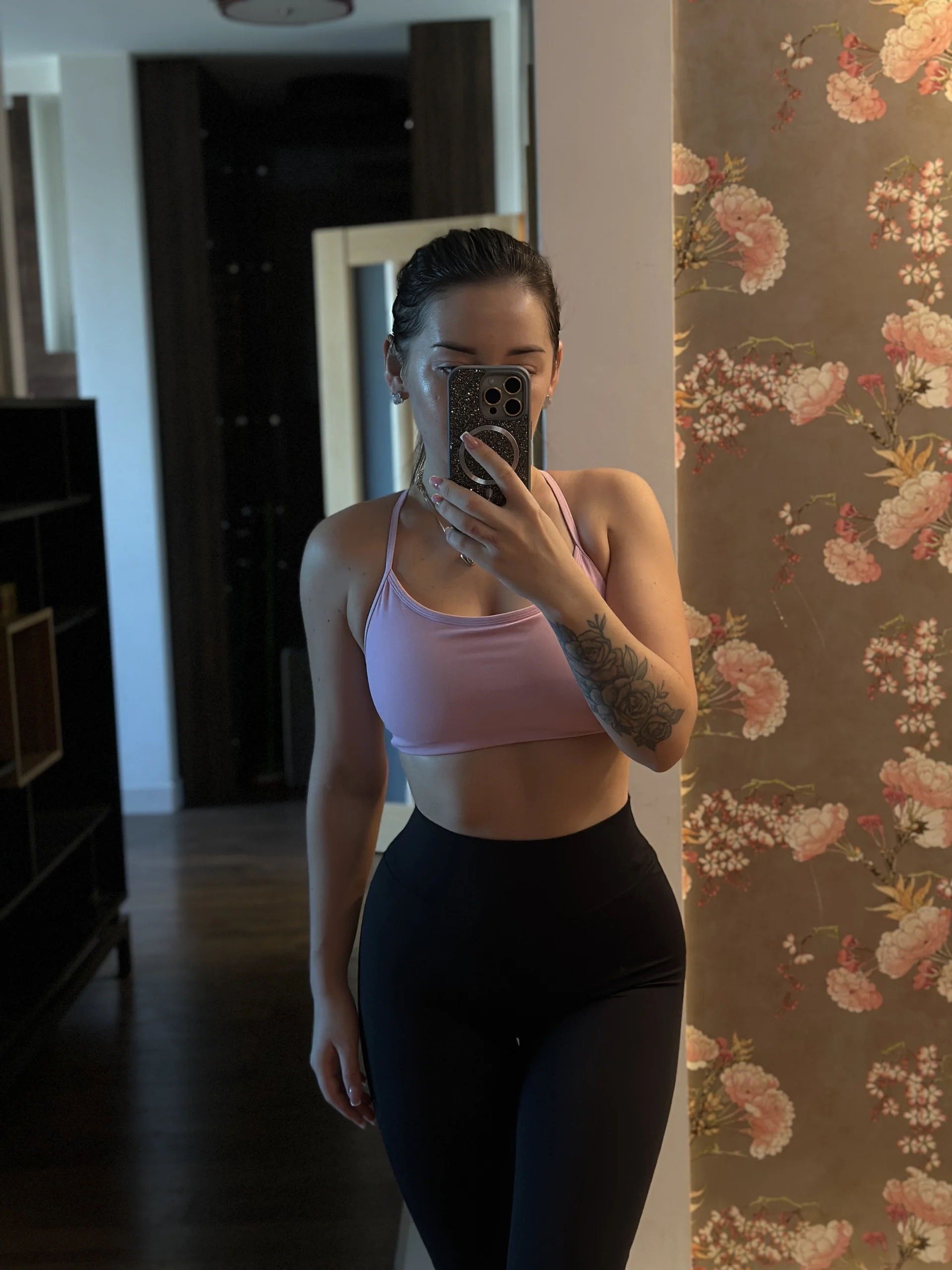 XXX Porn Photo of Nude RoseViki 14