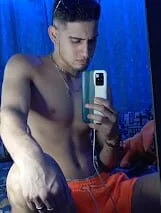XXX Porn Photo of Nude Giomar_Reyes 3