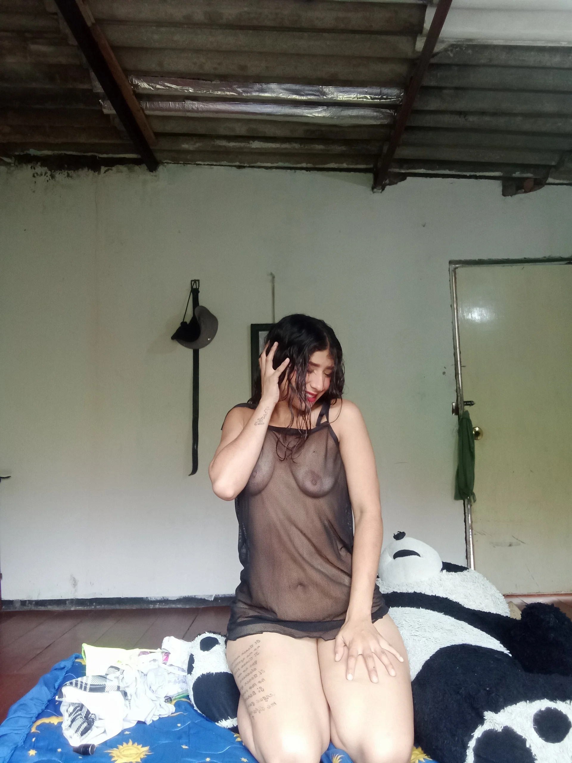 XXX Porn Photo of Nude yenihernandez_123 1