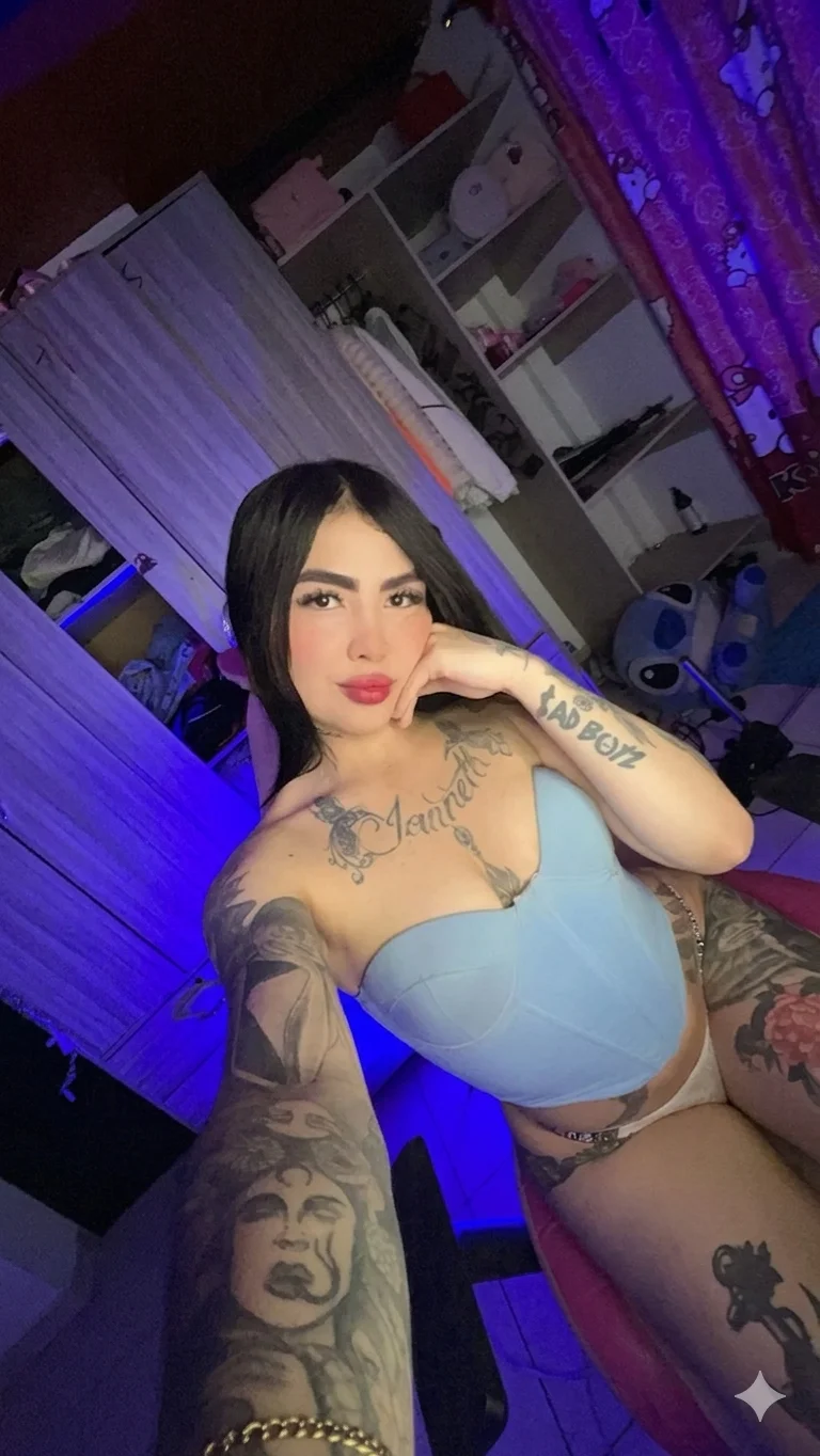 XXX Porn Photo of Nude MiaHouston_23 9