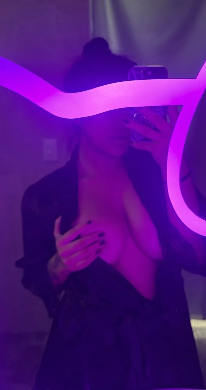 XXX Porn Photo of Nude victoriia_thompson 20