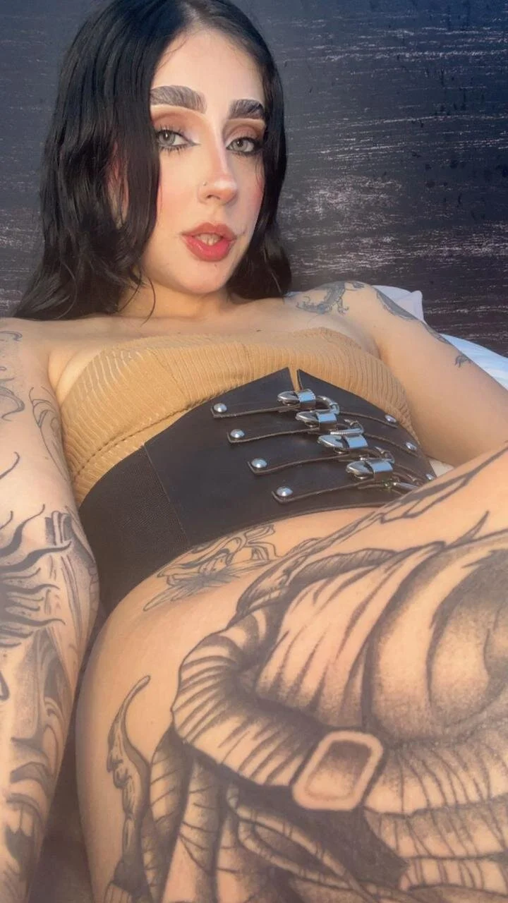 XXX Porn Photo of Nude sharlot24 1