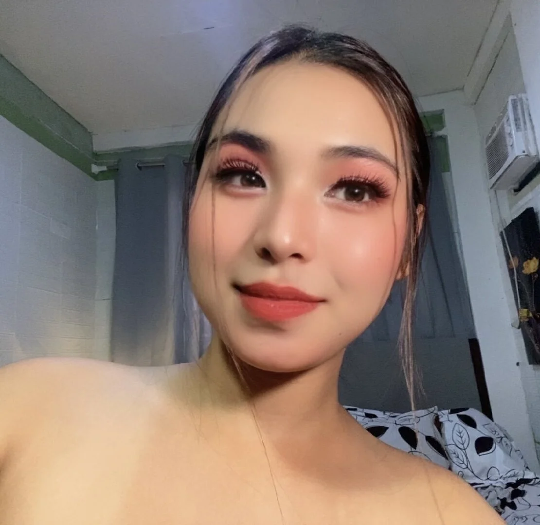 XXX Porn Photo of Nude Naughty_Scarlet 1