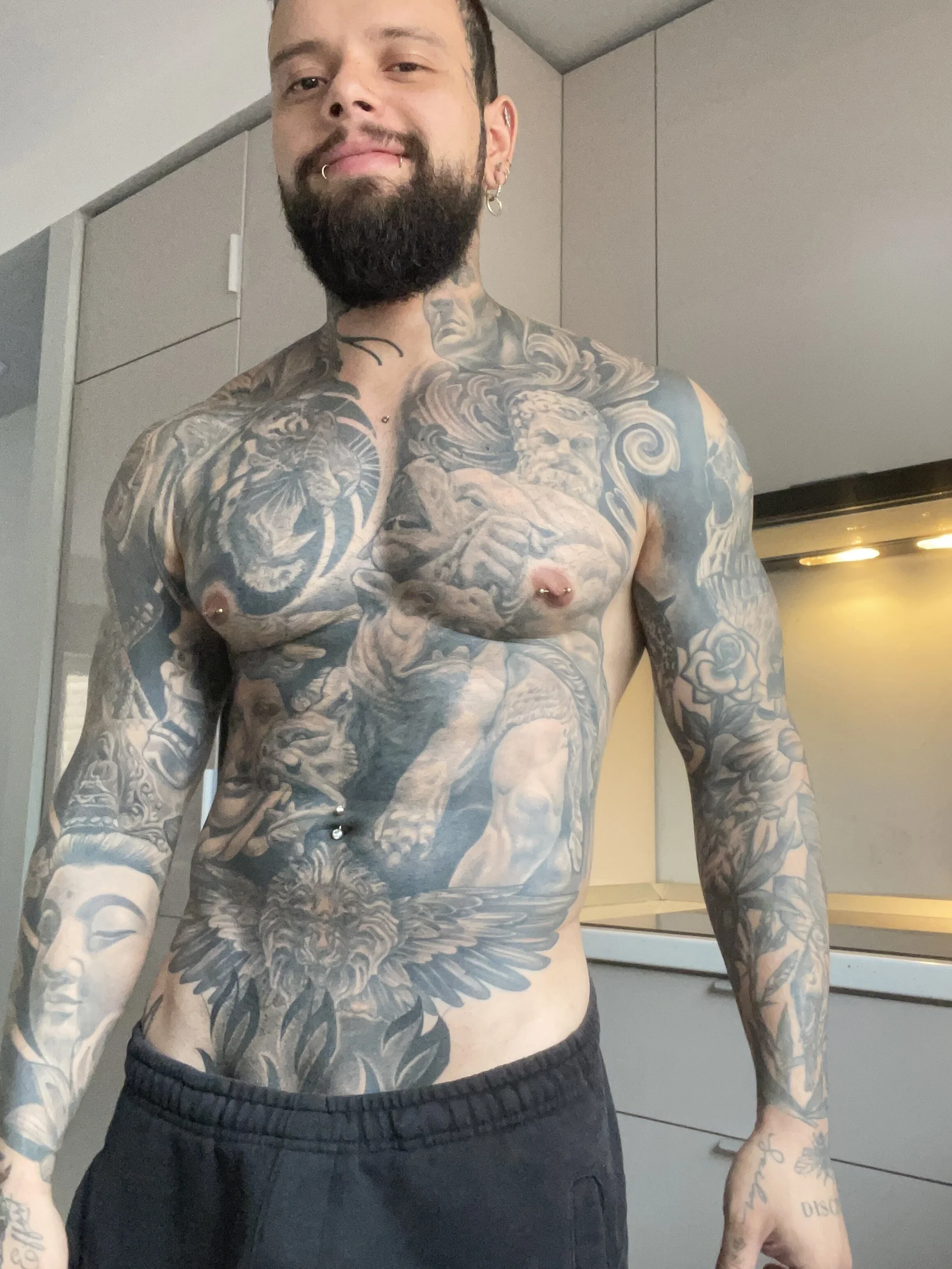 XXX Porn Photo of Nude natevillage 28