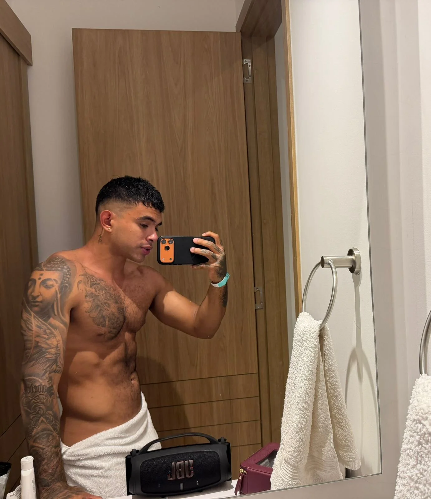 XXX Porn Photo of Nude Andrewadamsx 11
