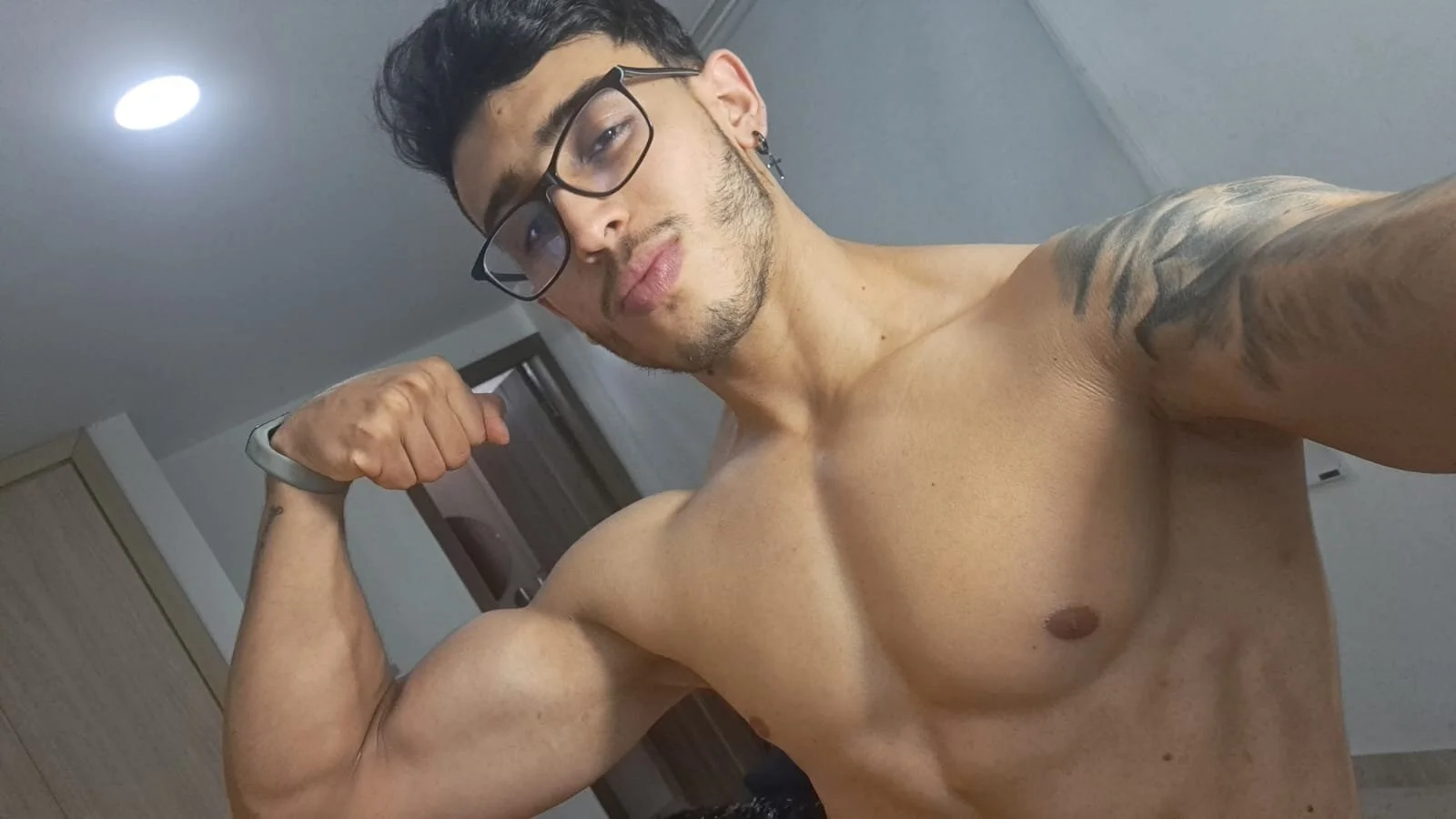 XXX Porn Photo of Nude Liam_Kleiin 8