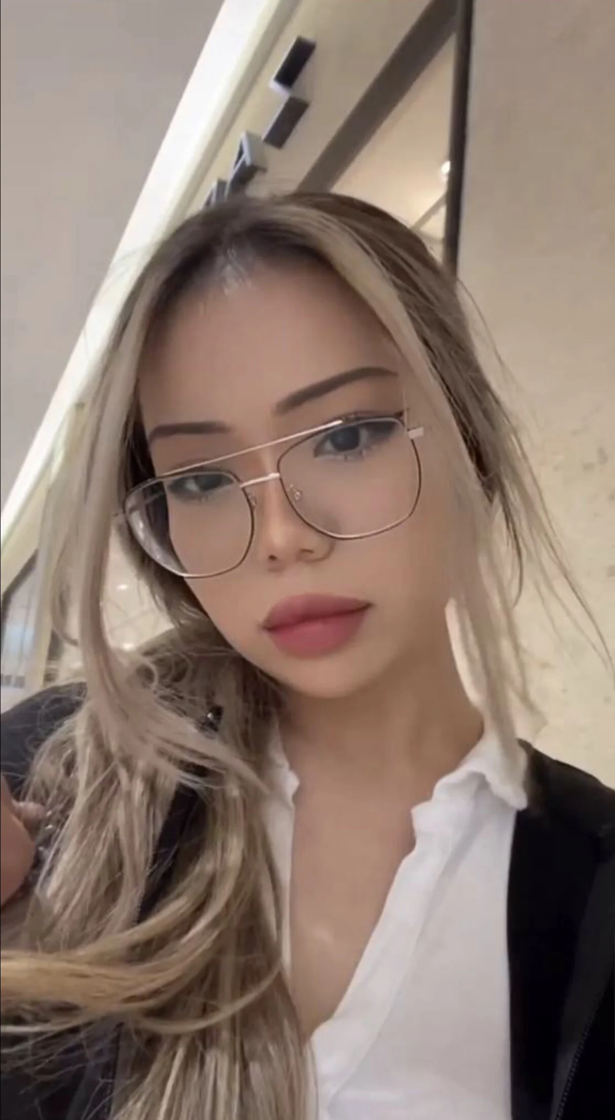 XXX Porn Photo of Nude SaliUong 4