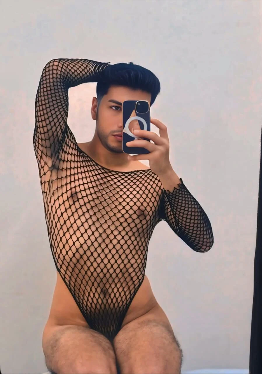 XXX Porn Photo of Nude Max_Hornye 1