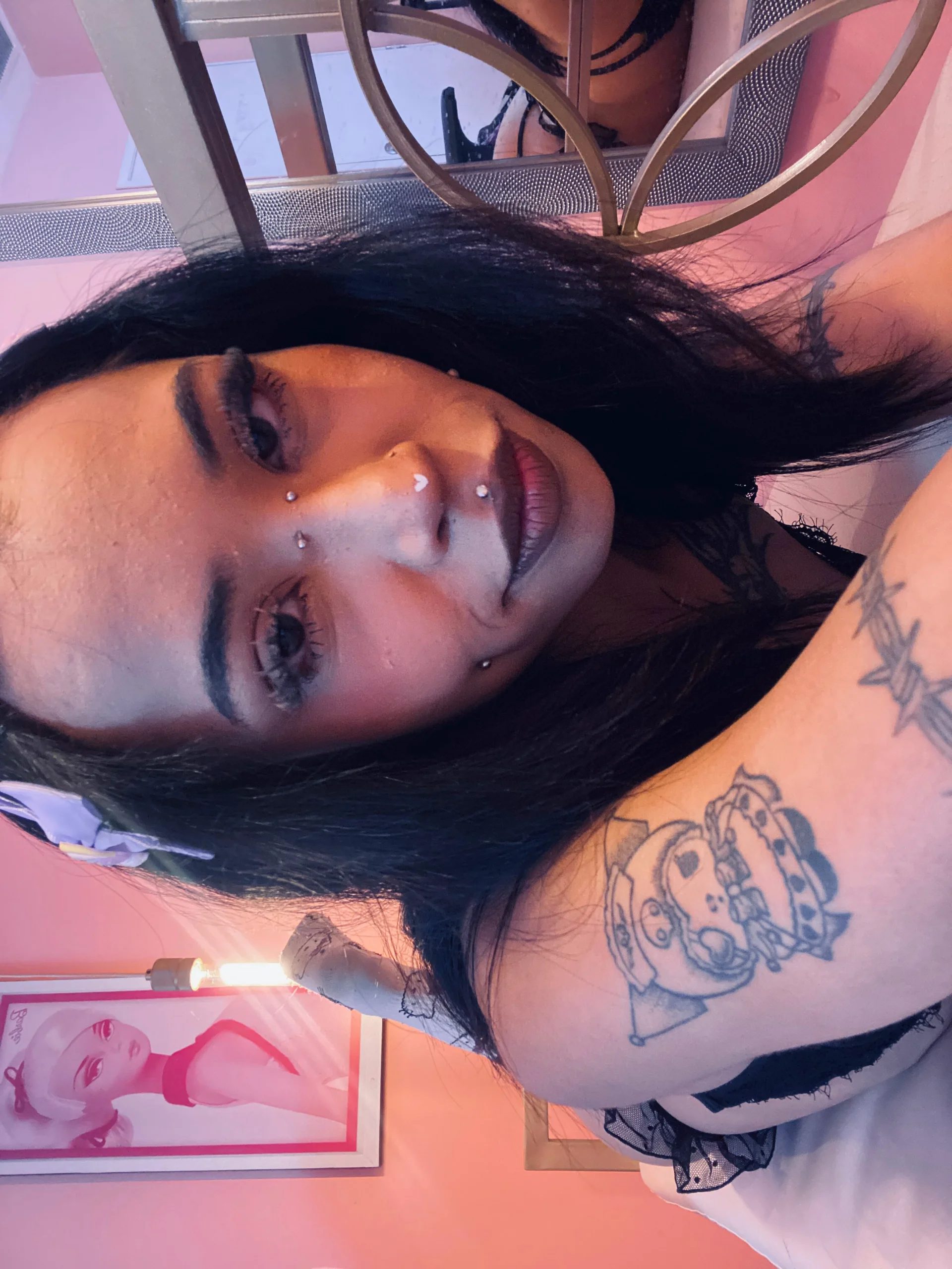 XXX Porn Photo of Nude suky_pou 1