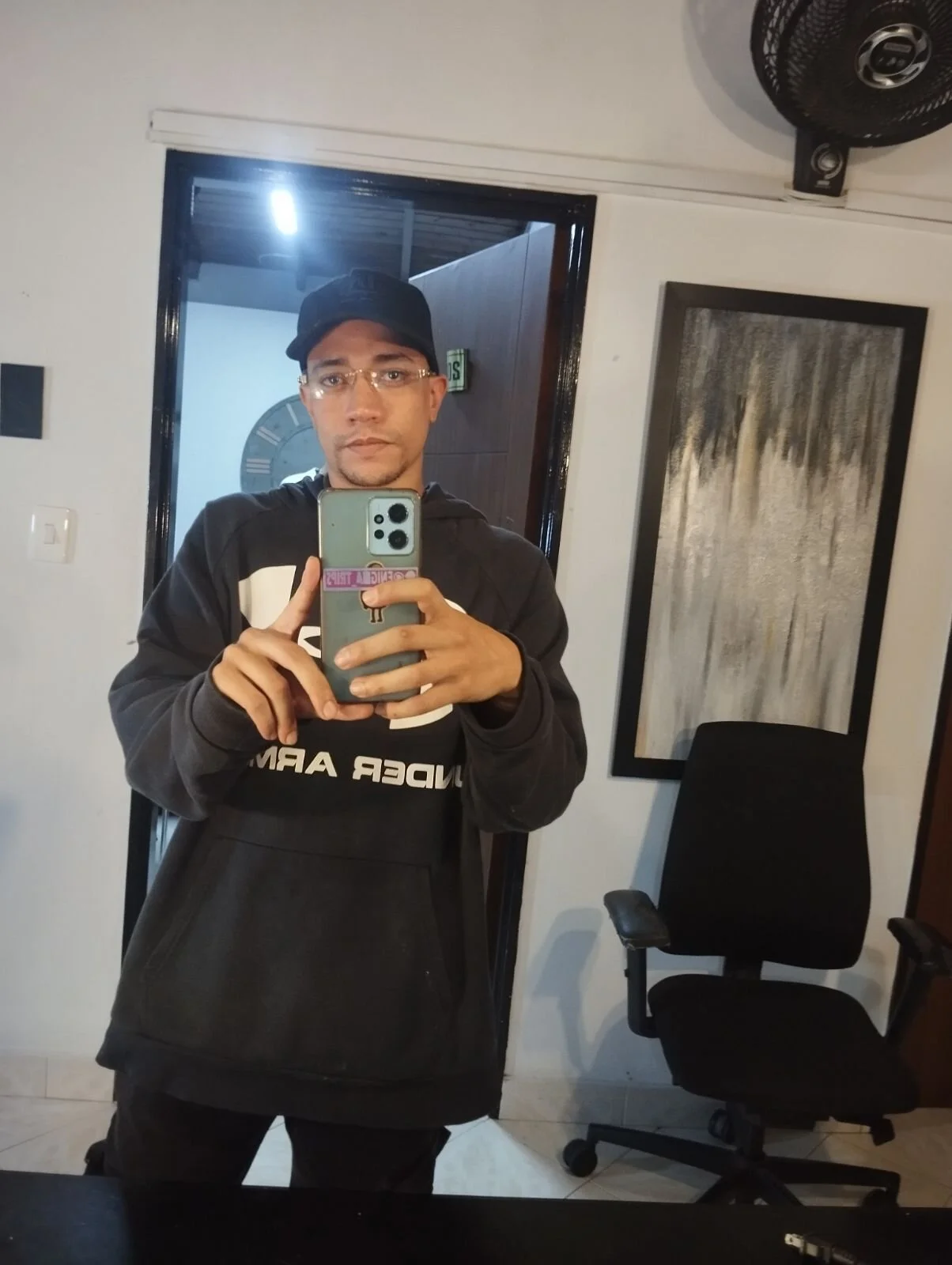 XXX Porn Photo of Nude Markkmartinez 3