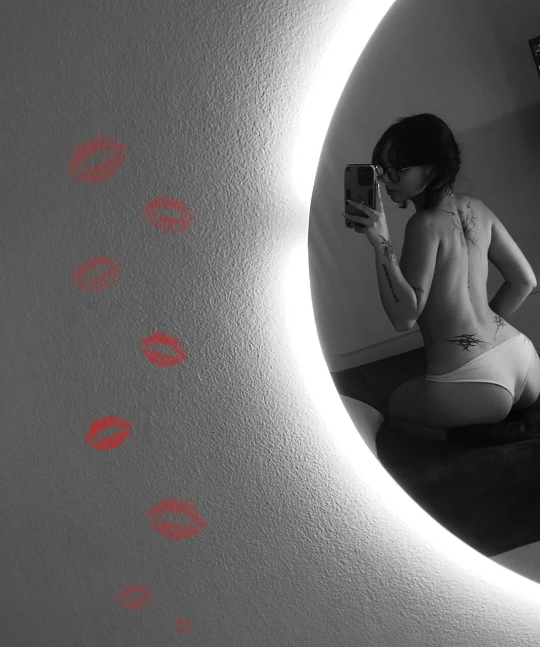 XXX Porn Photo of Nude Little_vel 22