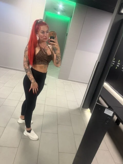 XXX Porn Photo of Nude MrsRedFoxy 14