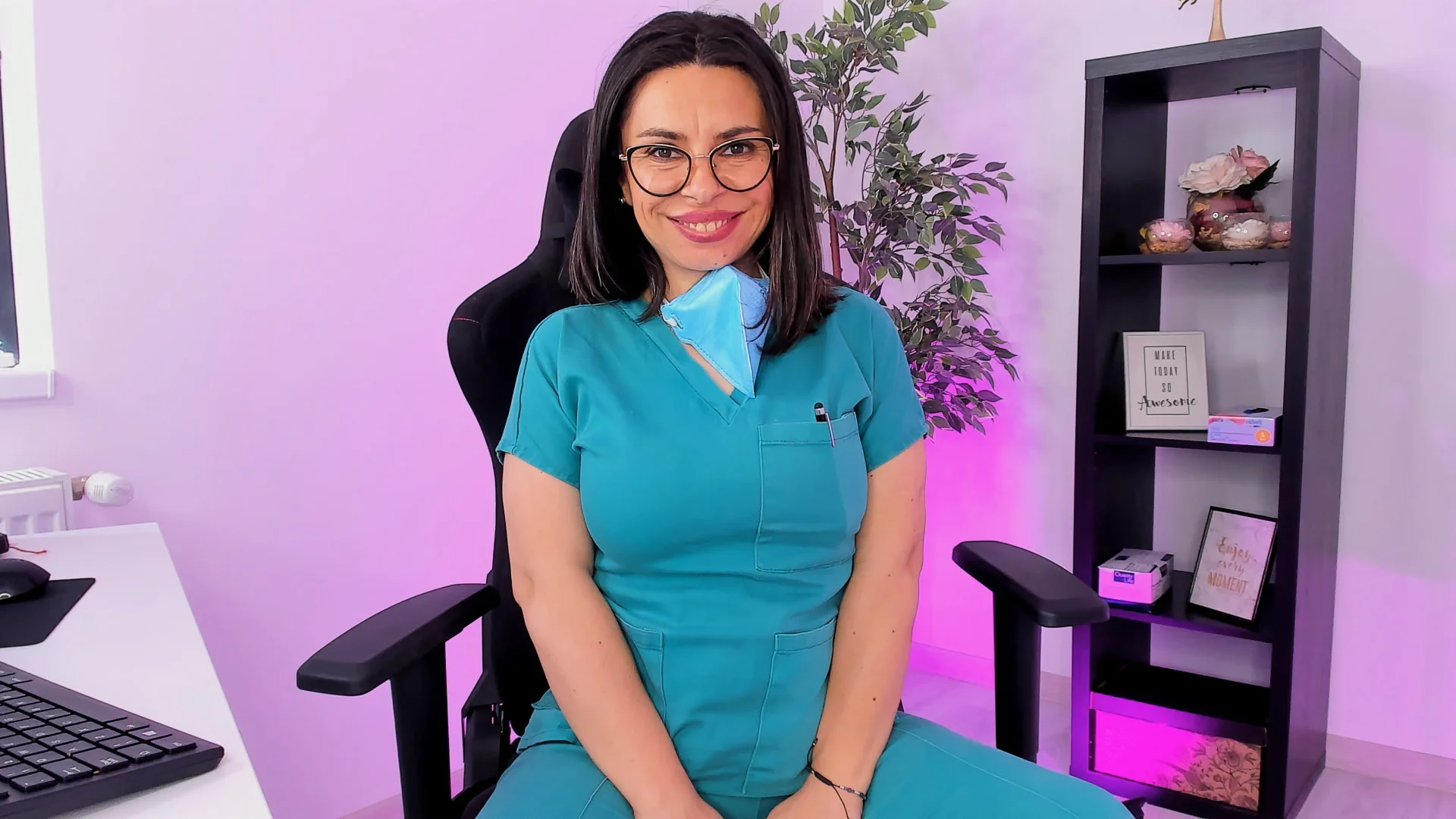 XXX Porn Photo of Nude Victoria_Vergara 2