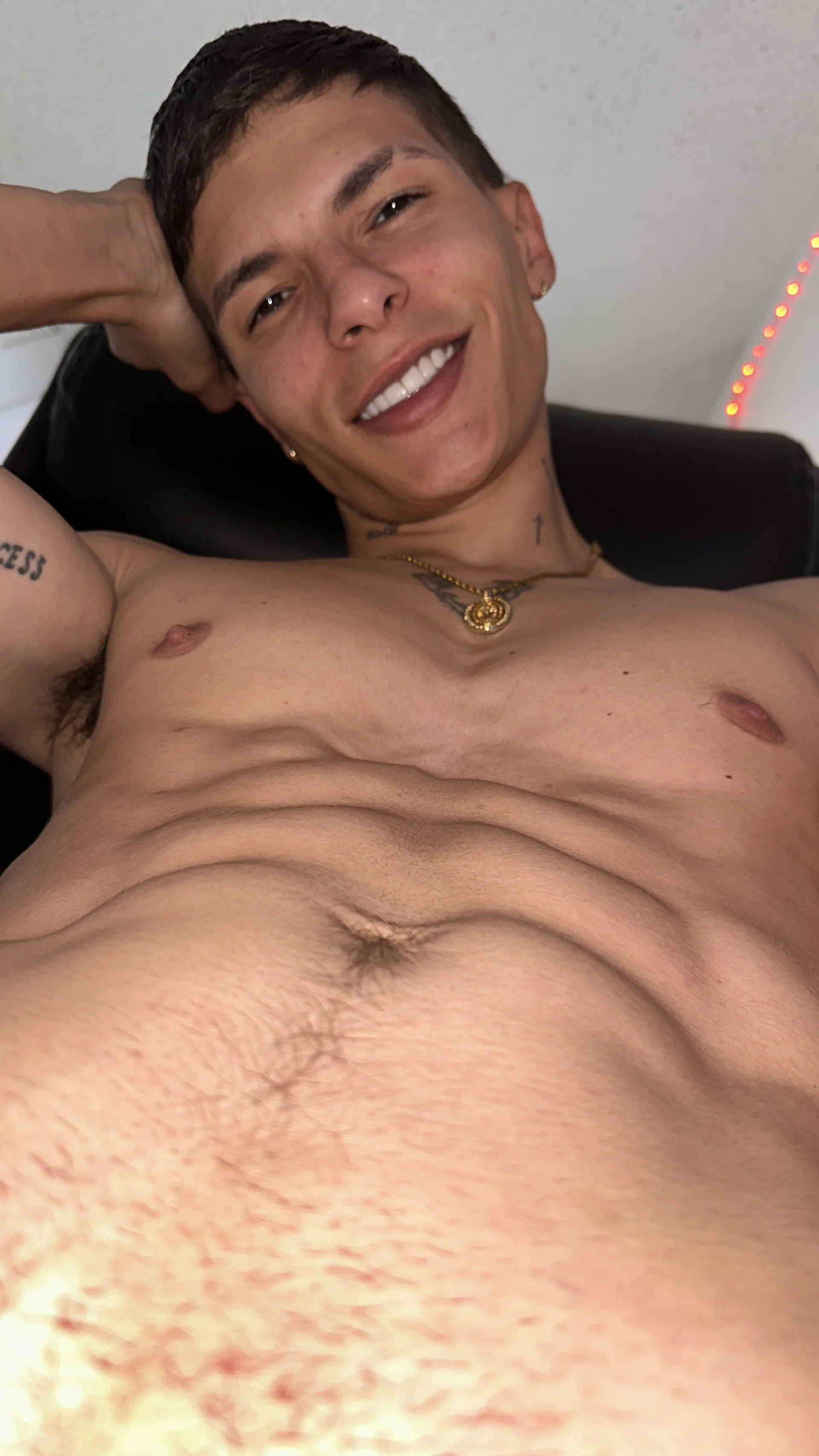 XXX Porn Photo of Nude harrisoncuper 16