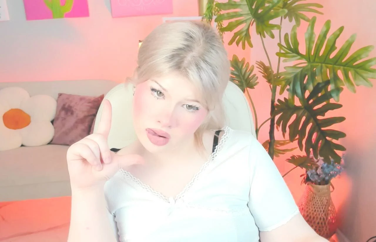 XXX Porn Photo of Nude LilithNlsn 2