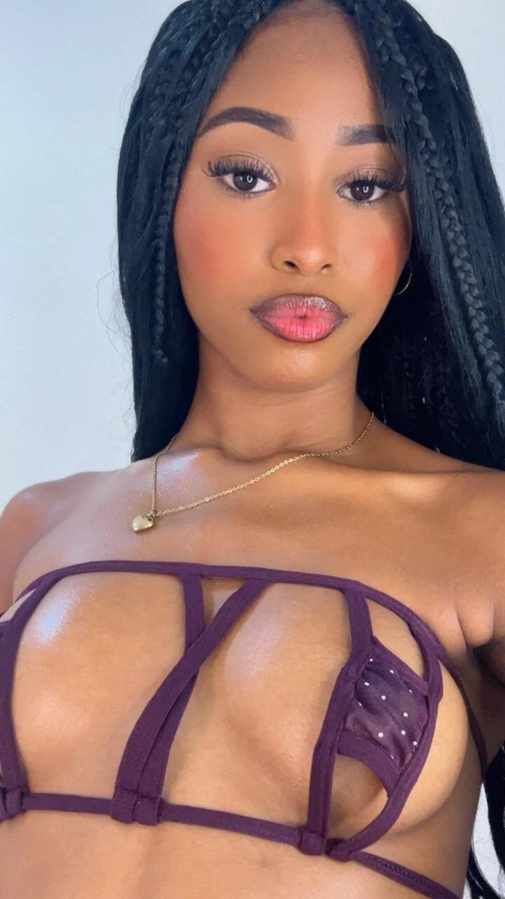XXX Porn Photo of Nude zhara_smith 3