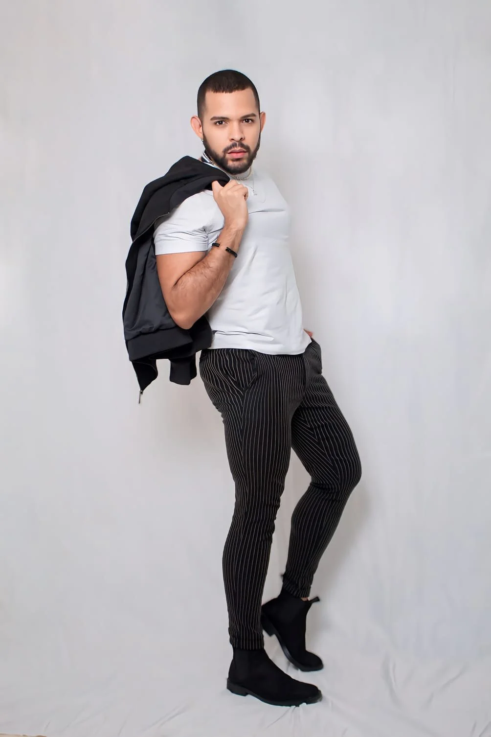 XXX Porn Photo of Nude Adil_aminn 24