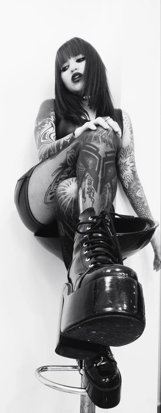 XXX Porn Photo of Nude DimmuandDarkness 3