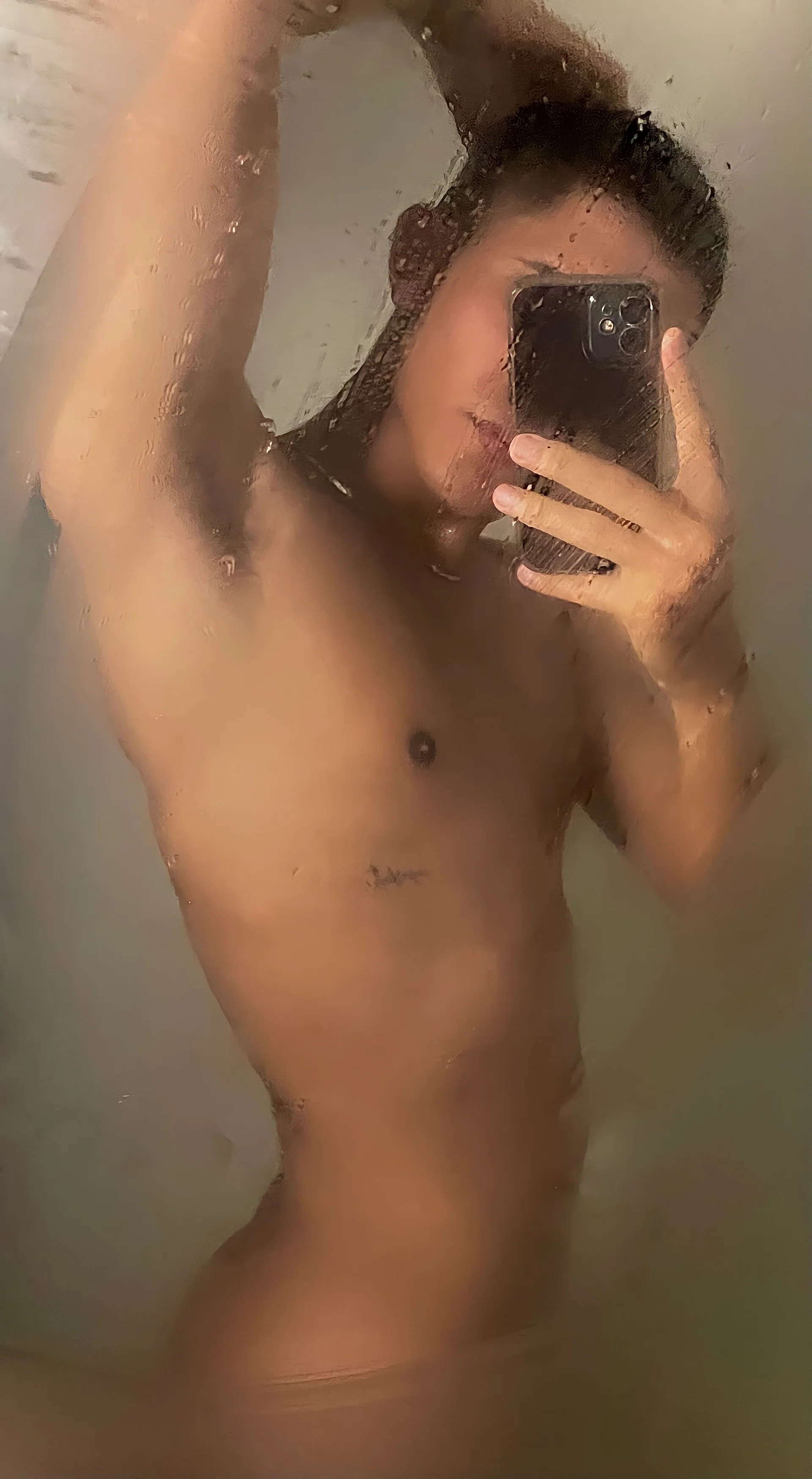 XXX Porn Photo of Nude emilio_rivs 13