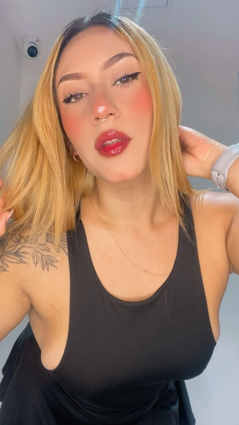 XXX Porn Photo of Nude Emily_robertss 14
