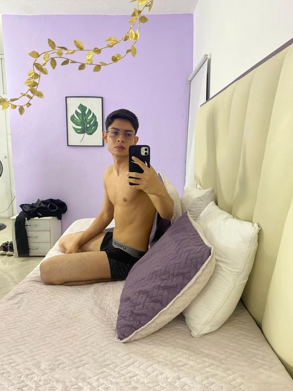 XXX Porn Photo of Nude Ethan12_ 3