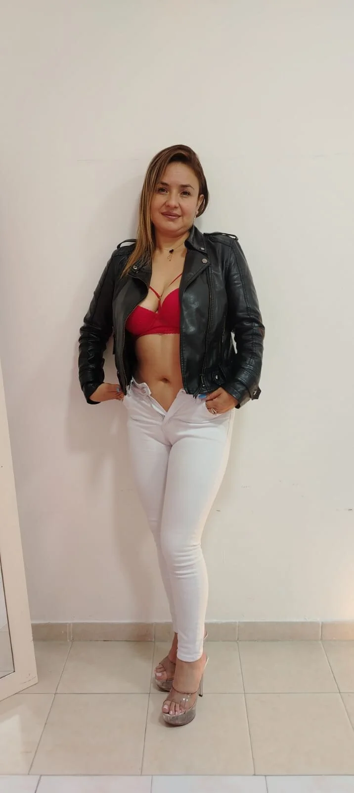 XXX Porn Photo of Nude luciamature_ 9