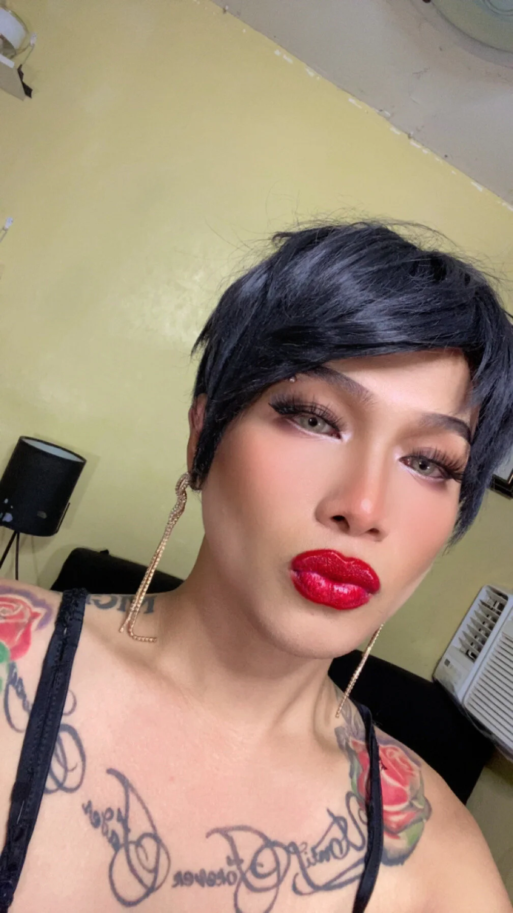 XXX Porn Photo of Nude DazzlingroseHorsecock 1