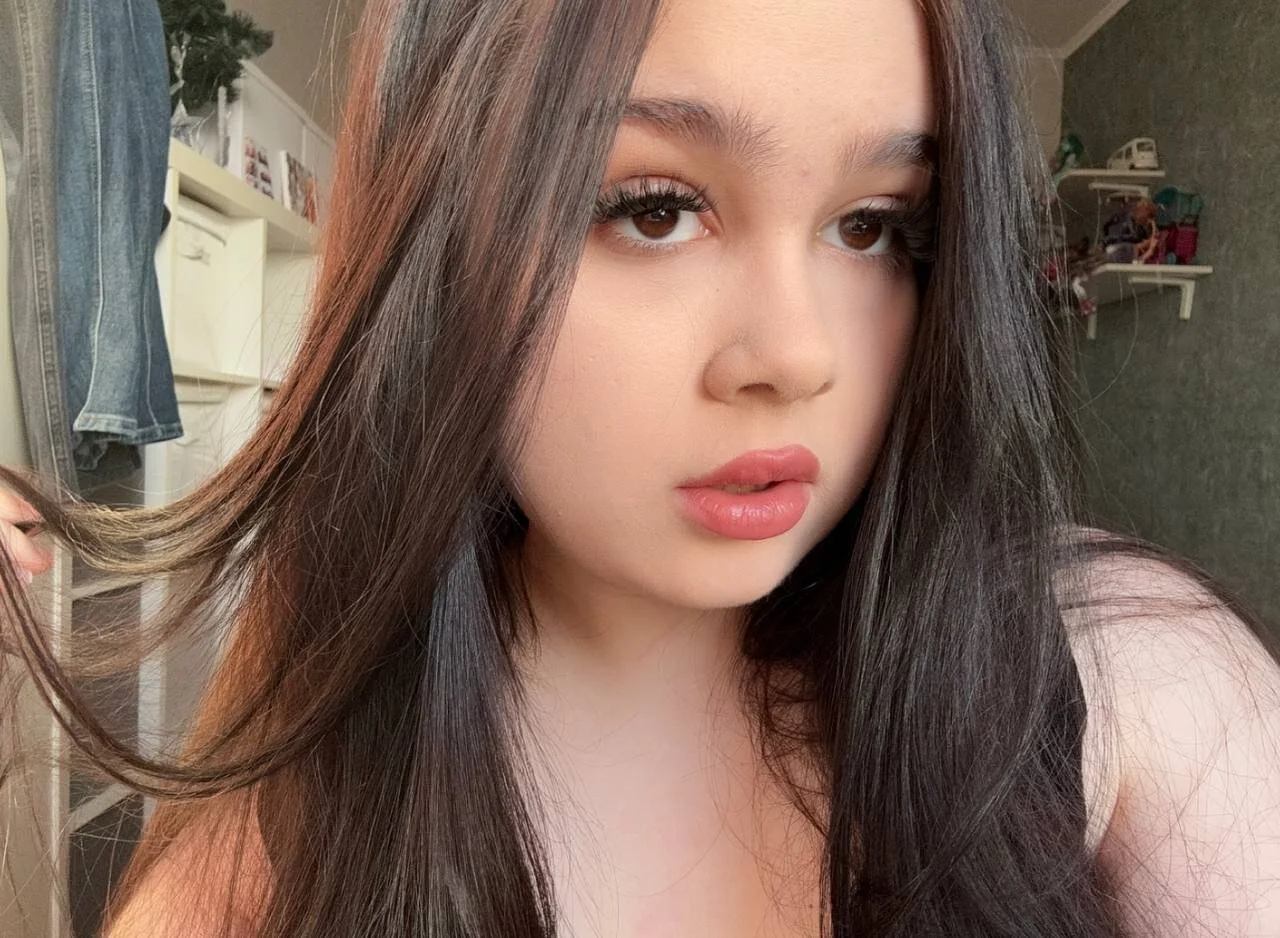 XXX Porn Photo of Nude Michelle_Host 2