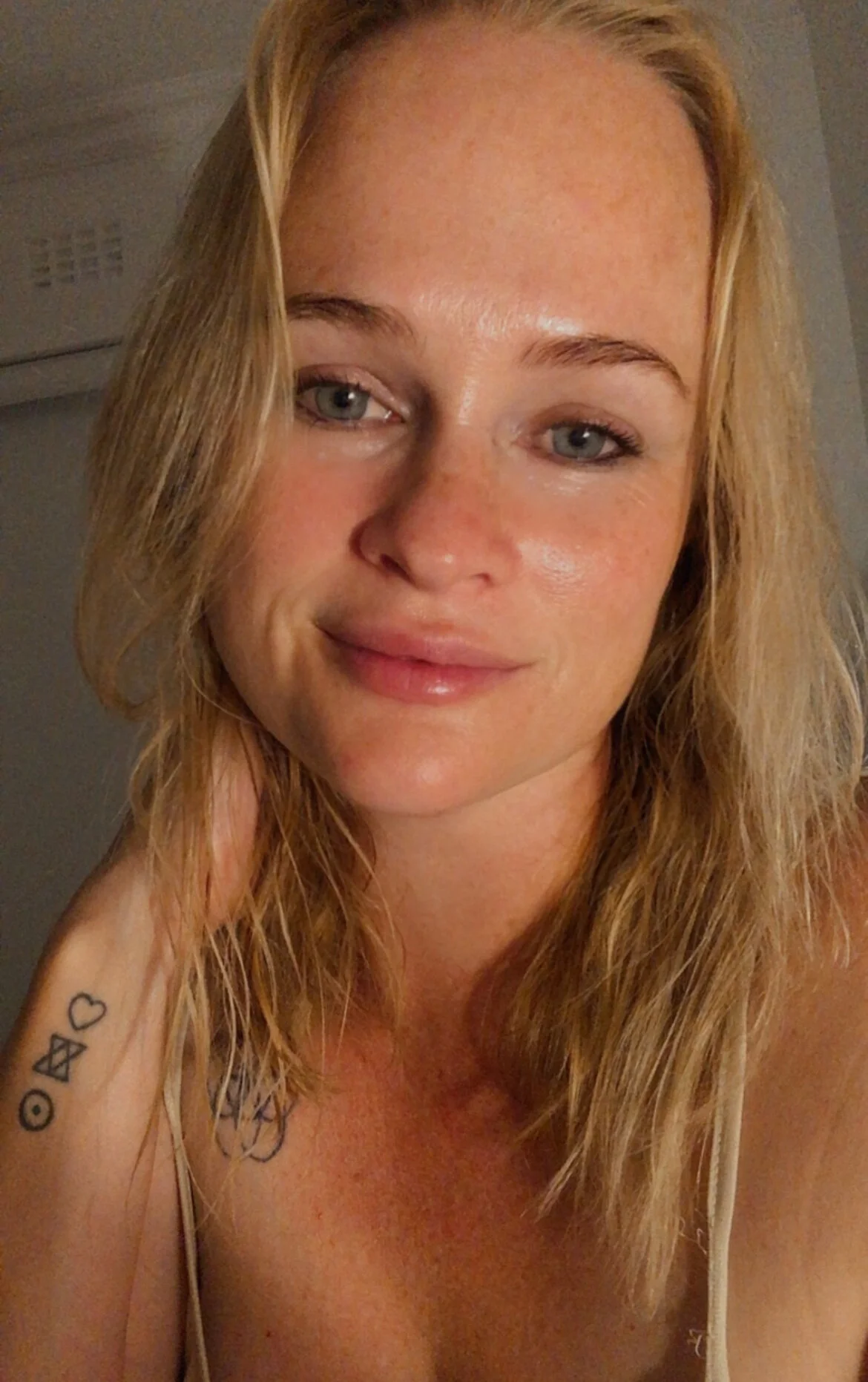 XXX Porn Photo of Nude Sweet-TessaXX 6