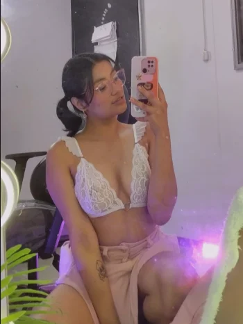 XXX Porn Photo of Nude PEACHY_TAY 39