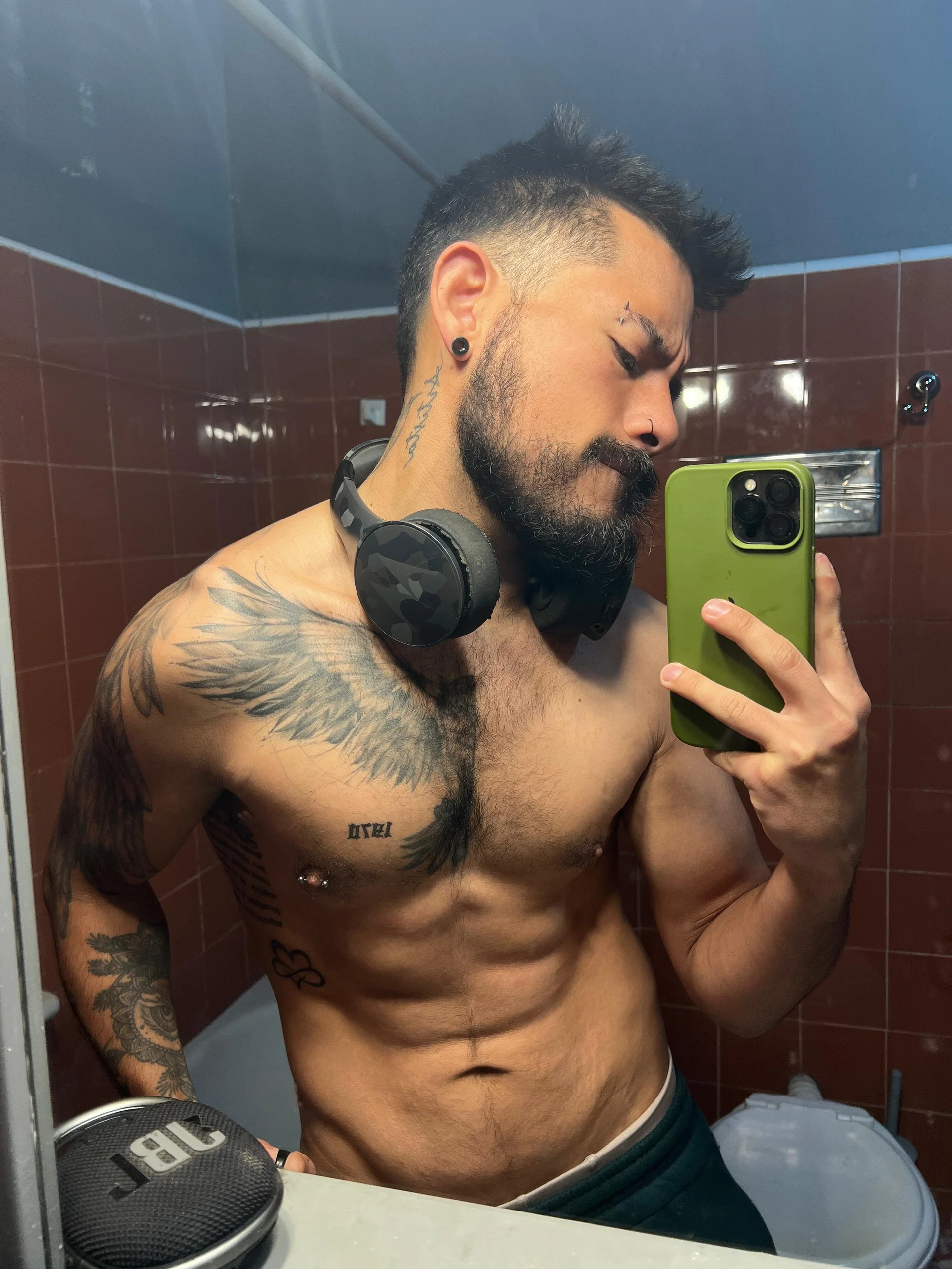 XXX Porn Photo of Nude zoneboys 3