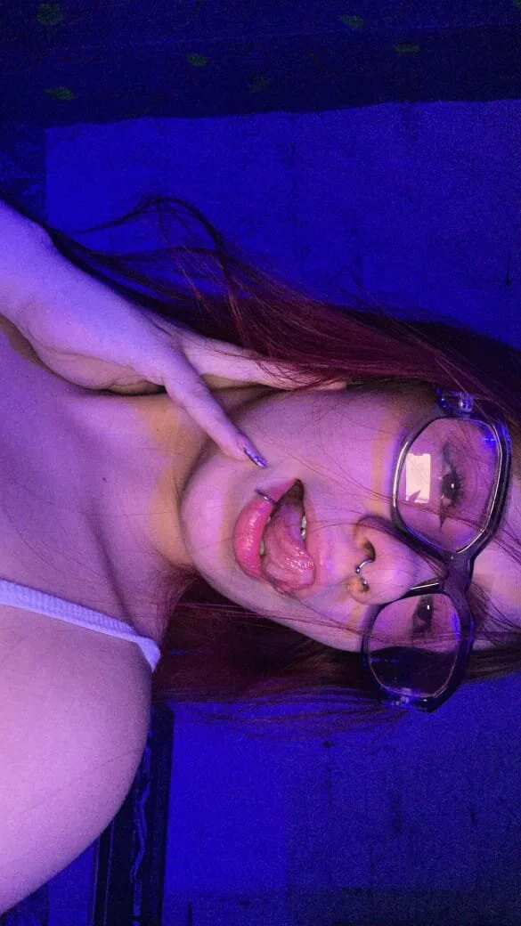 XXX Porn Photo of Nude Your_rosalie 6