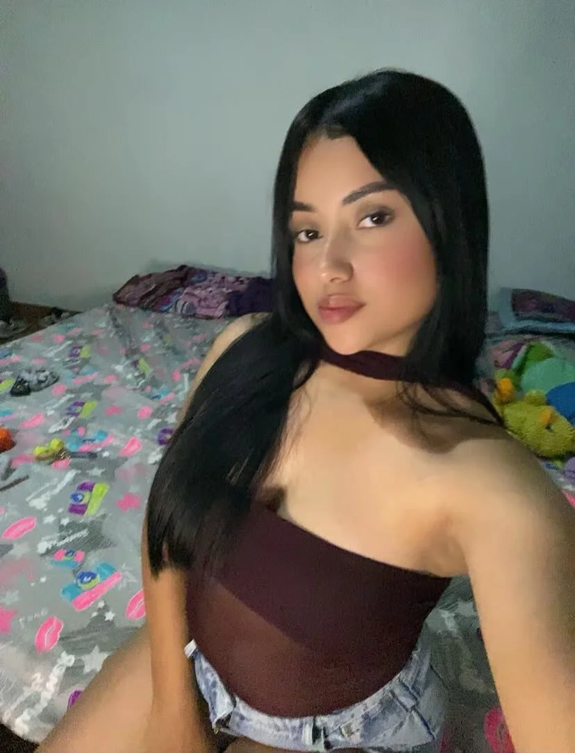 XXX Porn Photo of Nude Room_amateur 2