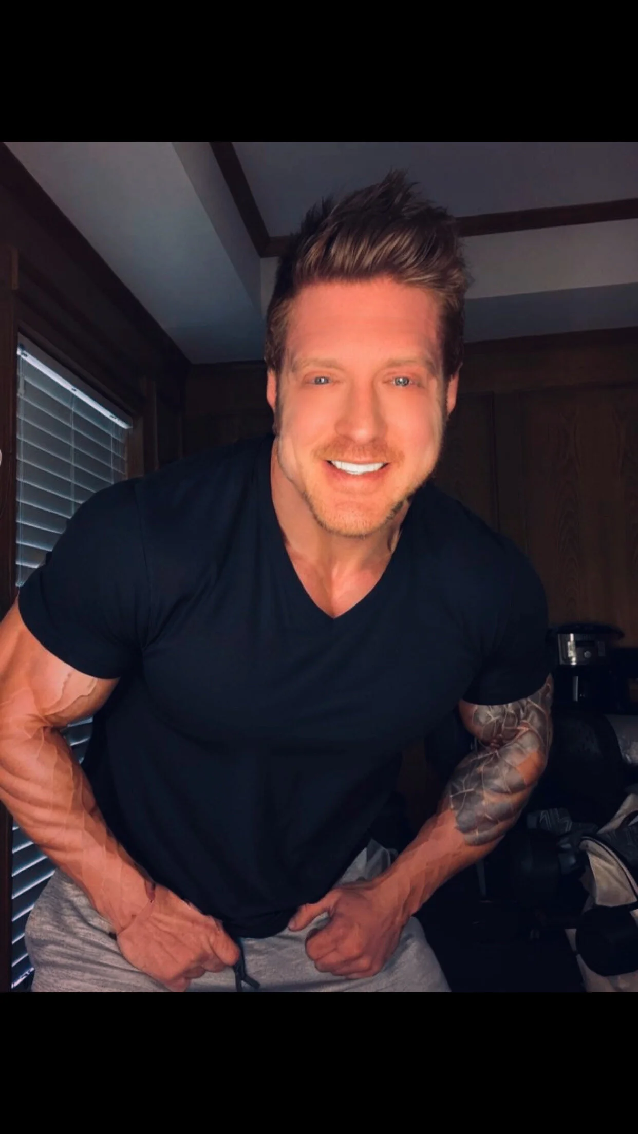 XXX Porn Photo of Nude CloudyKingG 7