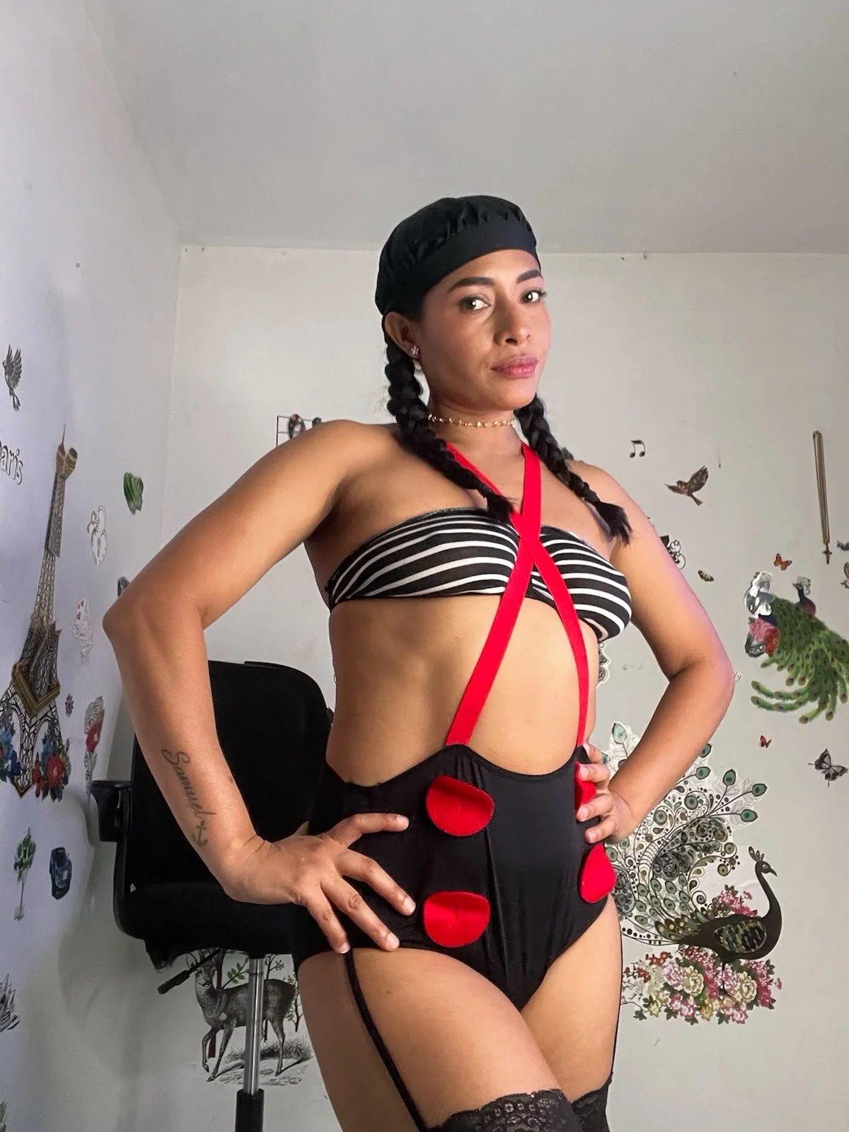 XXX Porn Photo of Nude Yulihottsweett 32
