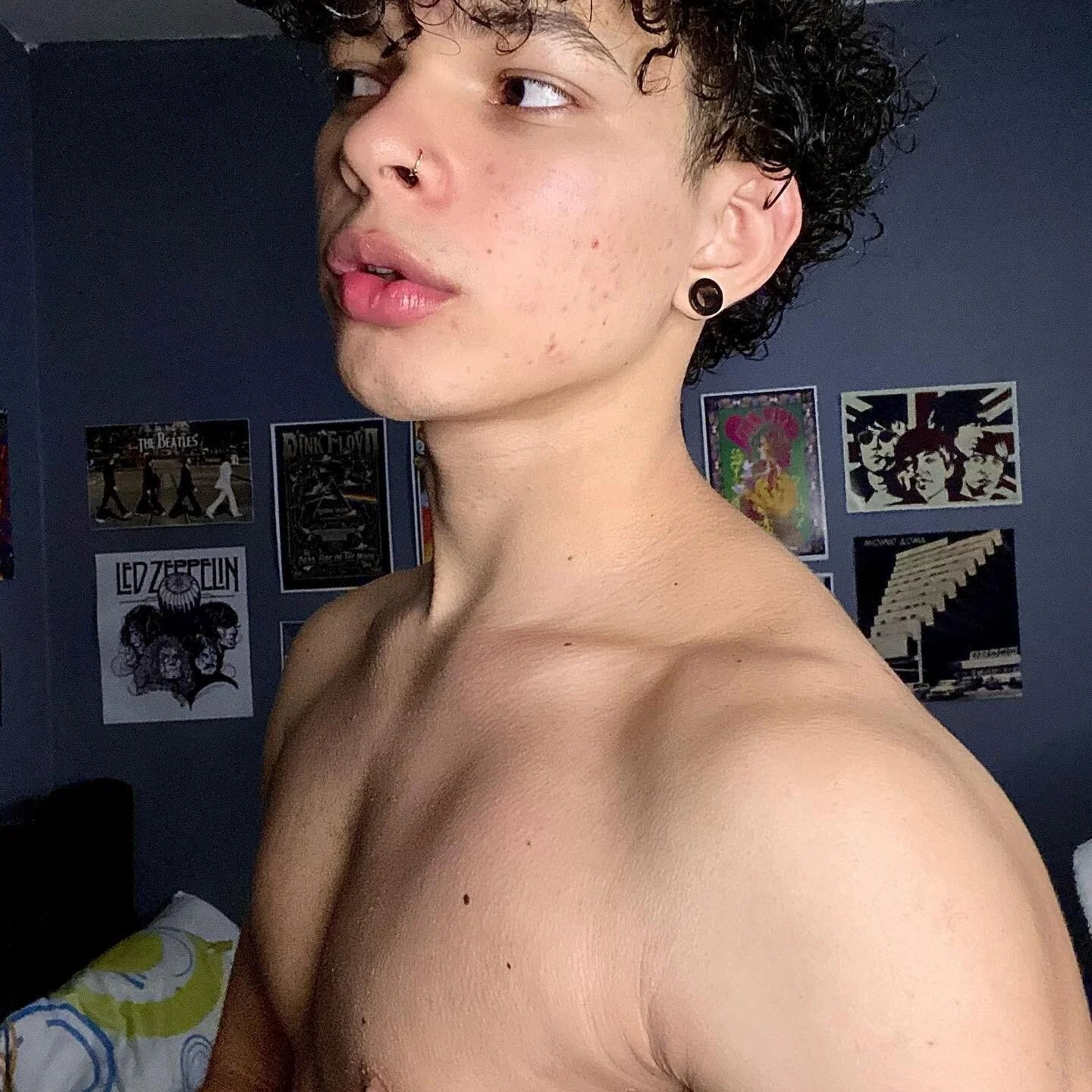 XXX Porn Photo of Nude soy_ian_ 16