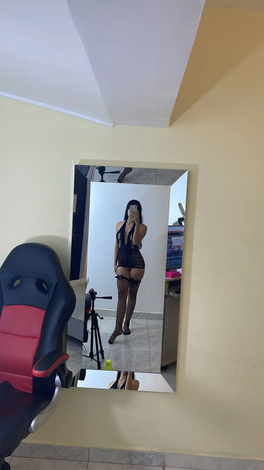 XXX Porn Photo of Nude ivvoncute 1