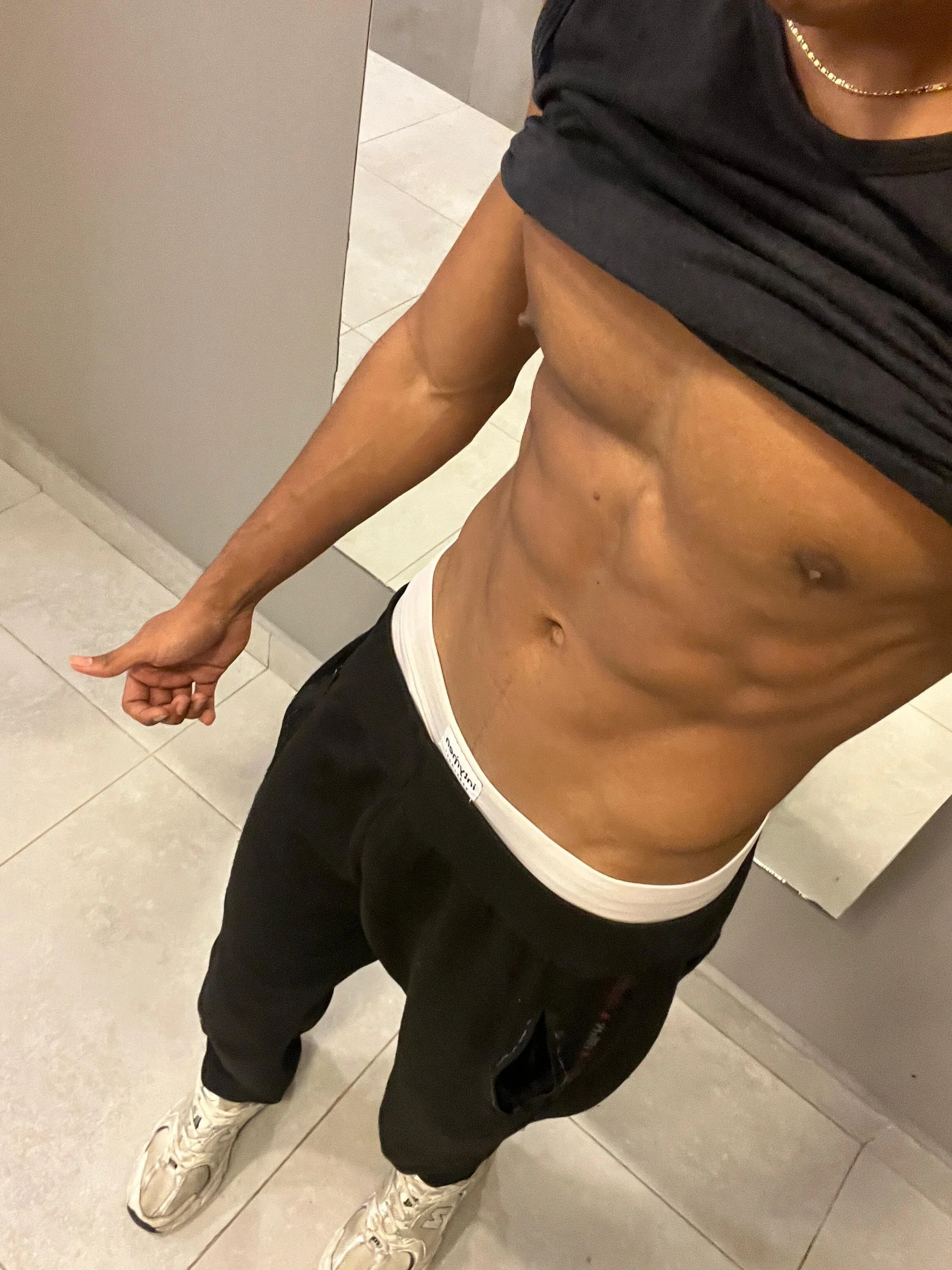 XXX Porn Photo of Nude goldenjyj 1