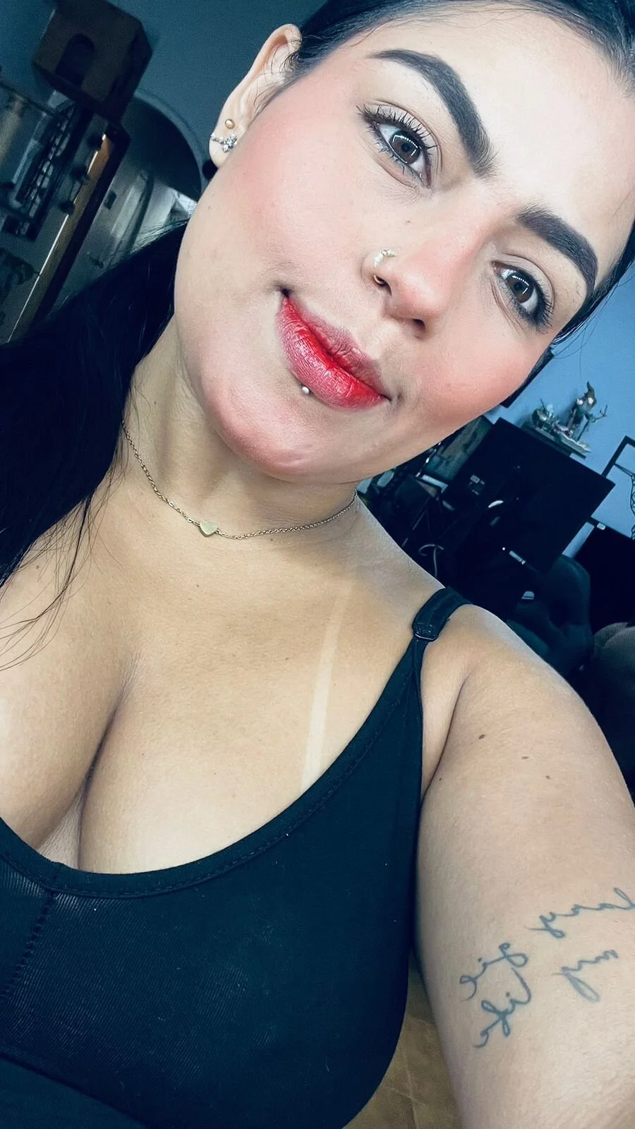 XXX Porn Photo of Nude kiana_cream 789