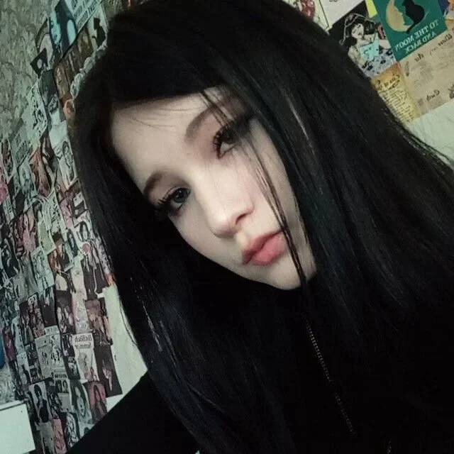 XXX Porn Photo of Nude BlackHairTeen 3