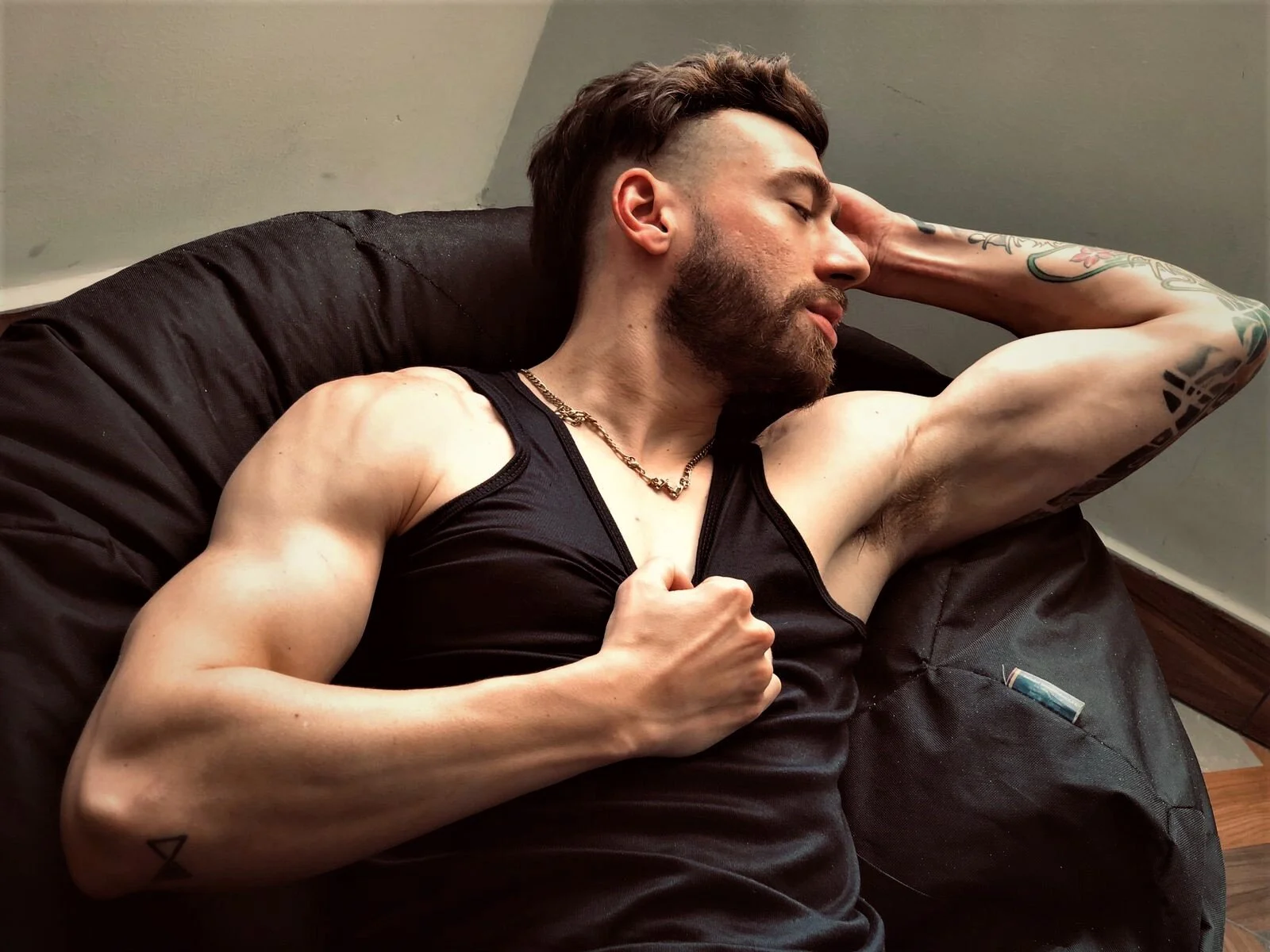 XXX Porn Photo of Nude paul_rogerr 2