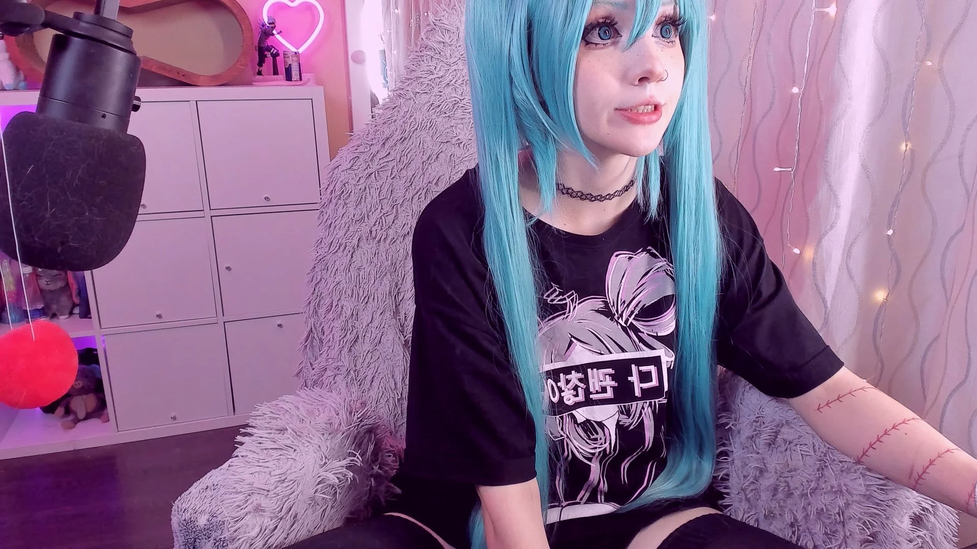 XXX Porn Photo of Nude yourcutewaifu 6