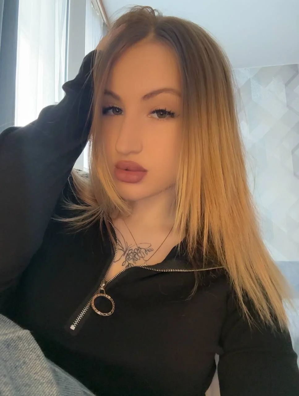 XXX Porn Photo of Nude April_Jackson 7