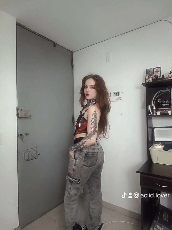 XXX Porn Photo of Nude Aciid_lover 13