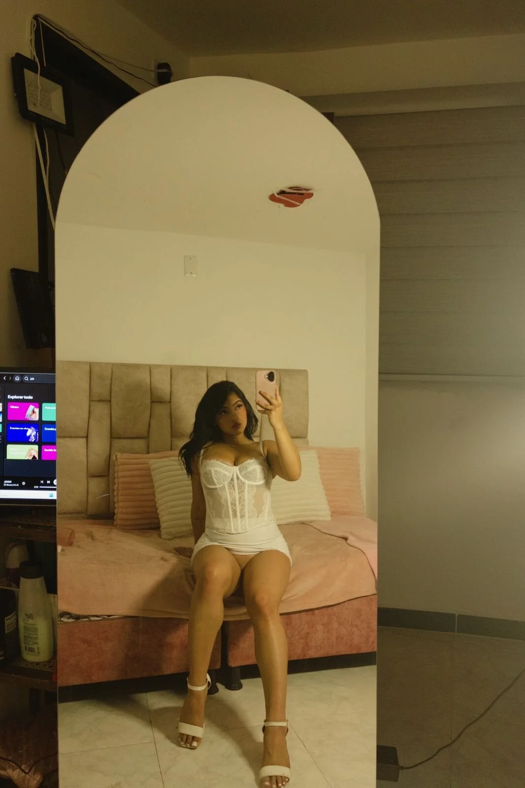 XXX Porn Photo of Nude ciara_flor 183