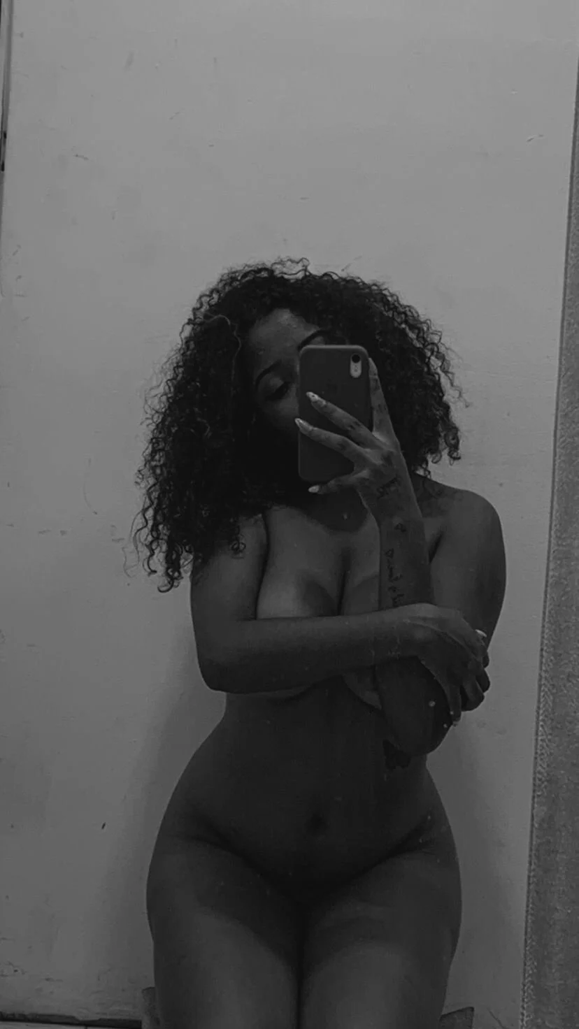 XXX Porn Photo of Nude DakotaBruntt 2