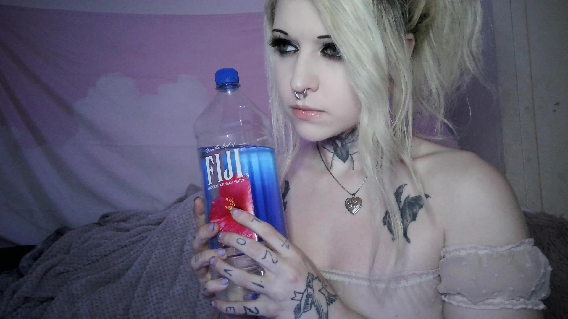 XXX Porn Photo of Nude lilithrosexoxo 24