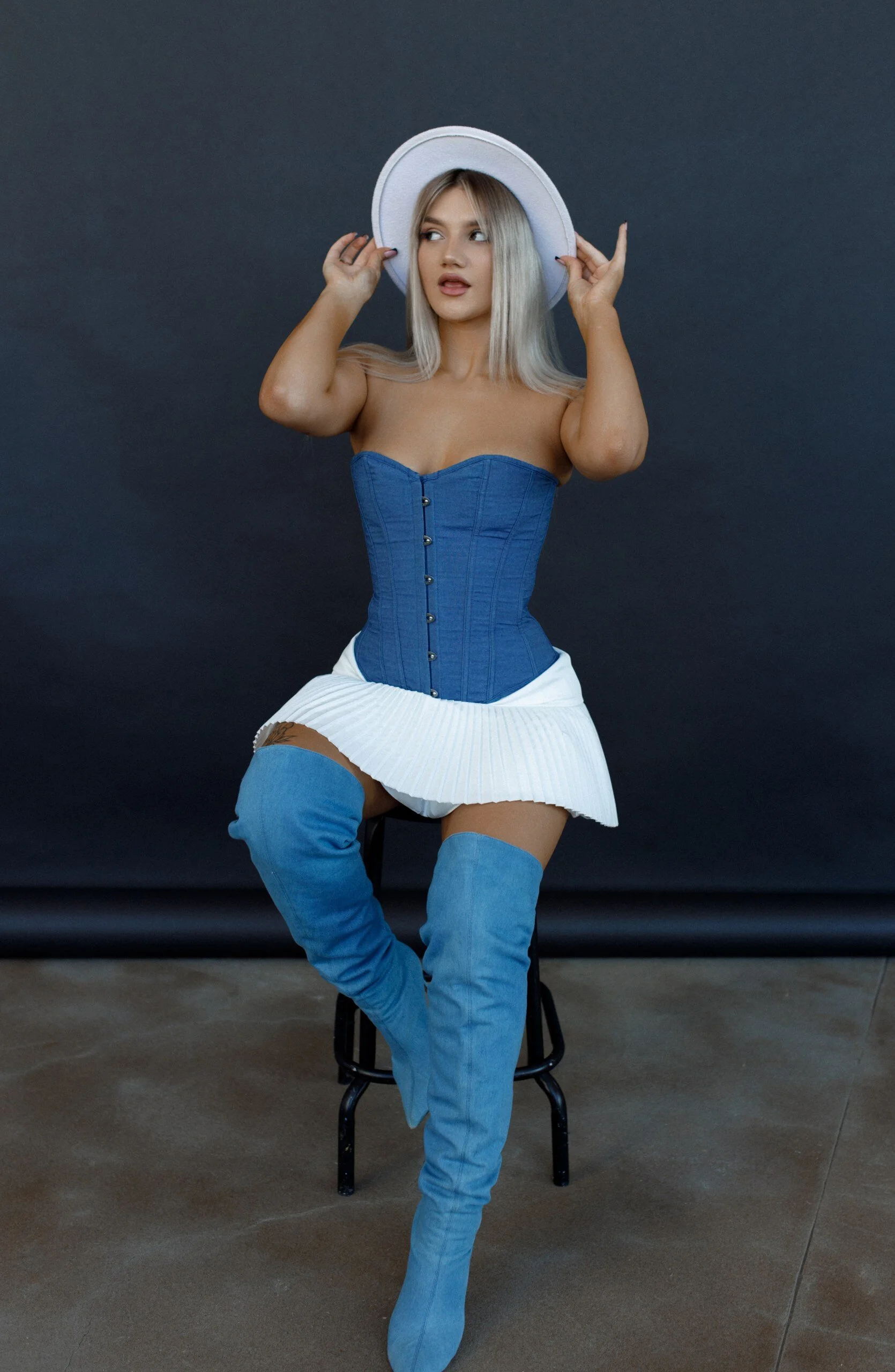 XXX Porn Photo of Nude SelenaeMoore 6